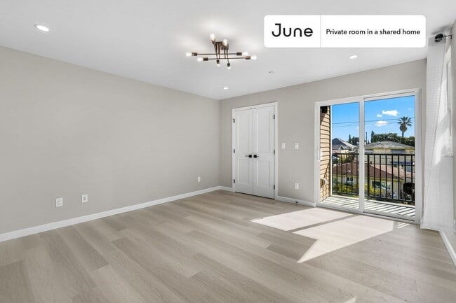 Photo - Room in Shared 5 bed/5 bath home Unit D