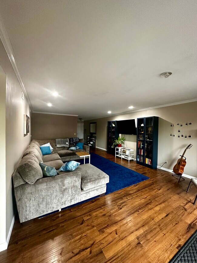 Photo - 564 Sarah Ln Unit 401