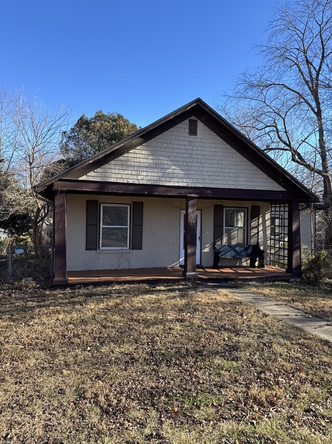 Building Photo - 2508 SE Kentucky Ave