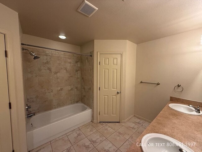 Photo - 4625 Fordham St