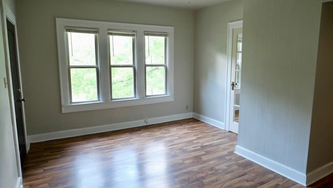 Building Photo - 4901 Washington Blvd Unit 8 Rental