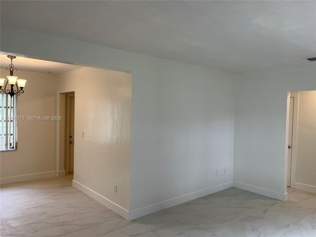 Photo - 6261 NW 40th St