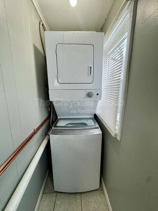 Photo - 124 W 3rd St