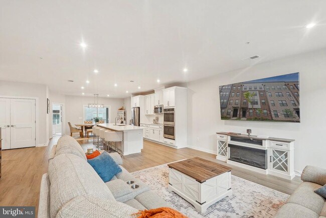 Photo - 4610 Olivine Dr