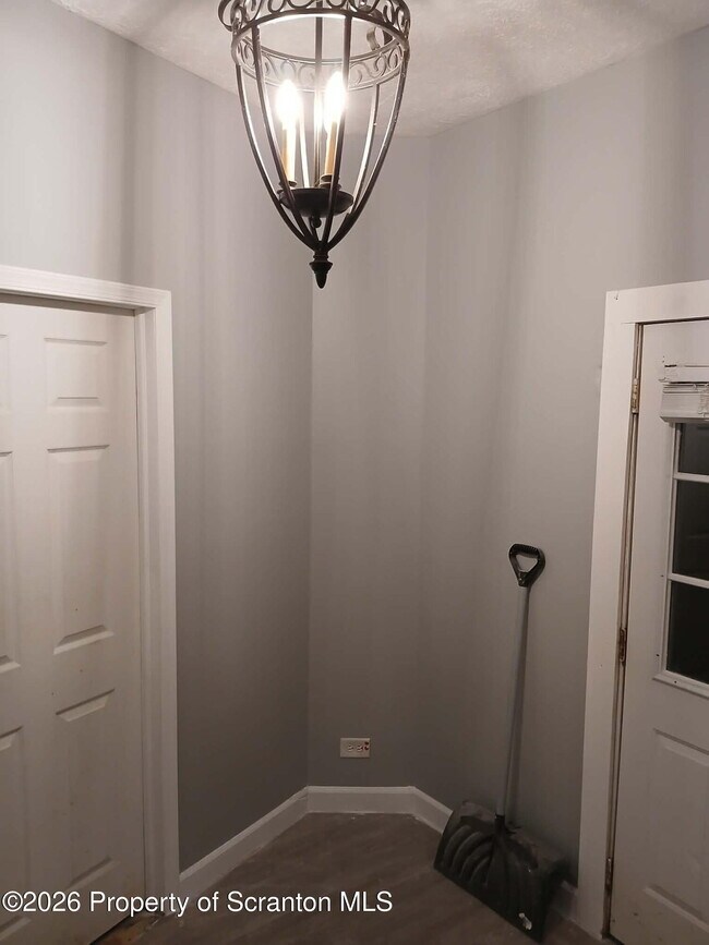 Photo - 47 E Parker St