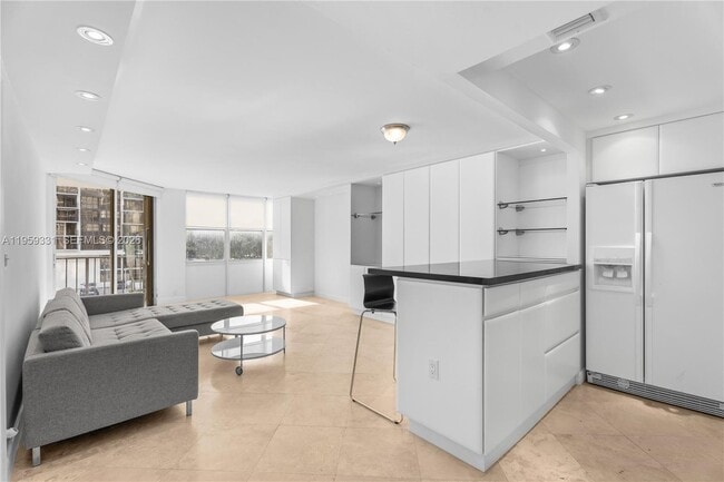 Photo - 1901 Brickell Ave Unit B407