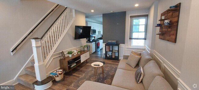 Building Photo - Charming 3-Bedroom Home in Desirable Bridg...