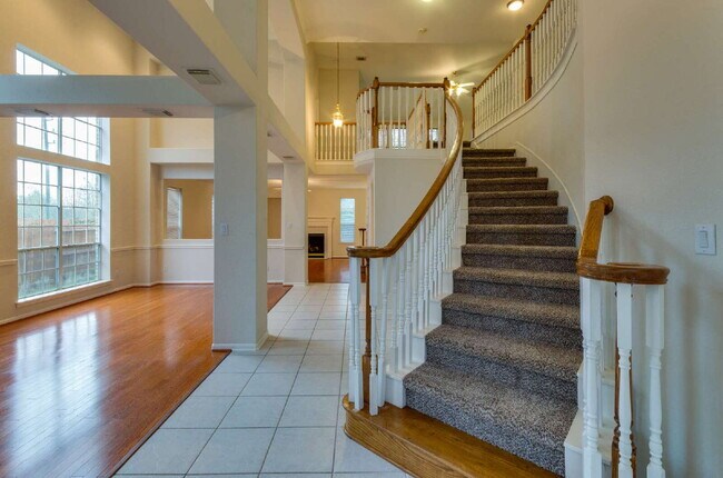 Spacious 5-Bedroom Home in Brazos Landing!