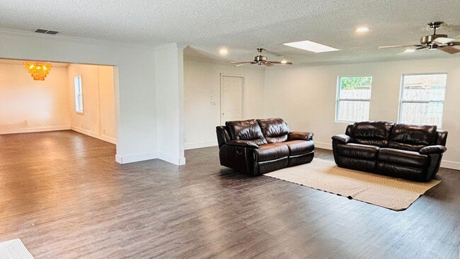 Photo - 10303 Pippin Ln