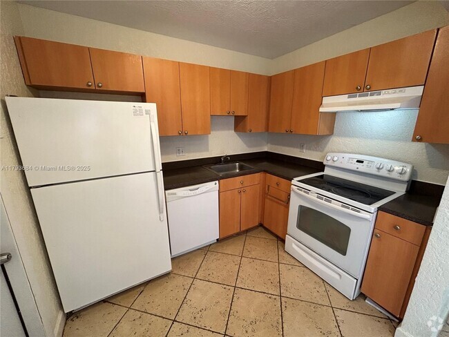 Building Photo - 4815 NW 9th Dr Rental