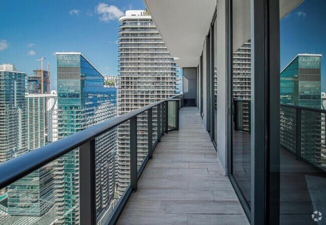 Building Photo - 55 SW 9th St Rental