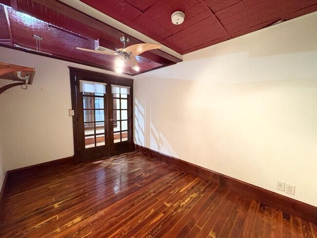 Photo - 318 N Main St Unidad A