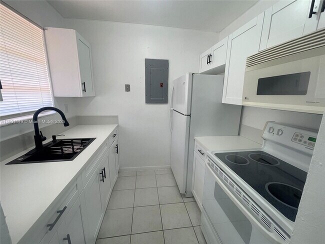 Photo - 3960 SW 68th Ave Unit 3960