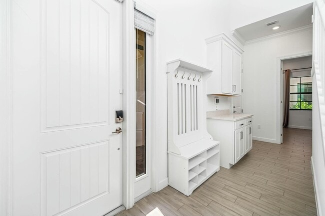 Photo - 601 SE Fascino Cir