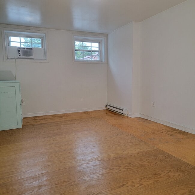 Photo - 929 W Grace St Unit second floor #2