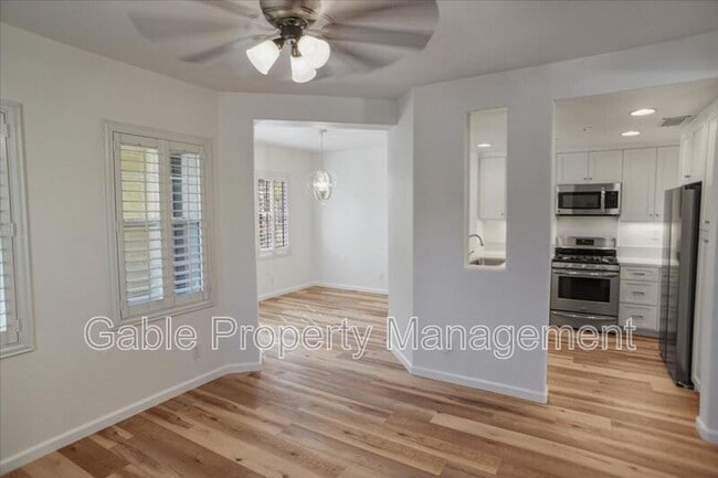 Photo - 28279 Canterbury Ct