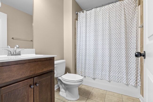 Photo - 206 Breakwater Dr