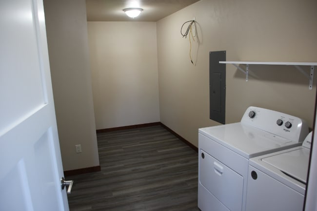 Photo - 2413 Welhouse Dr