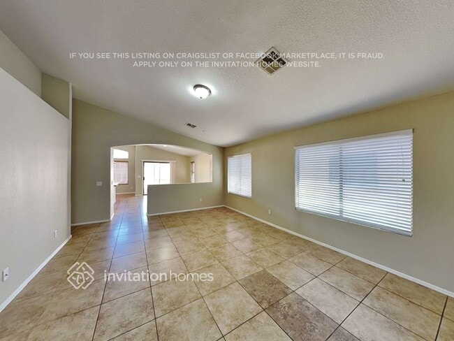 Photo - 866 E Mohave Ln