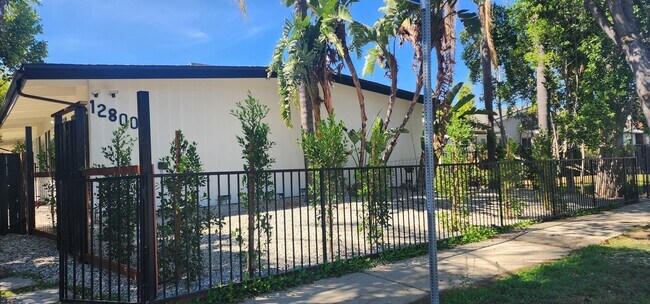 Oxnard Street Apartments