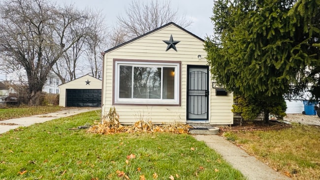 Photo - 20803 Marie Ave