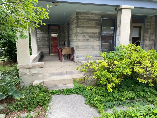 Photo - 601 S Grant St