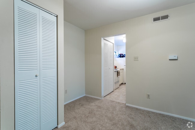 VP1 1BR, 1BA - 700 pies cuadrados - Village Park Apartments