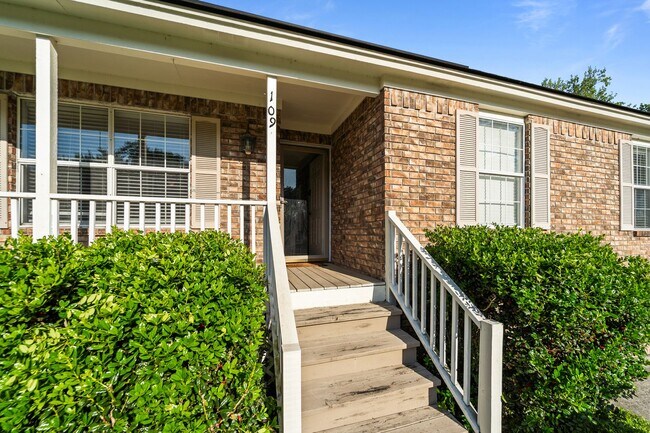 109 Dry Dock Ct