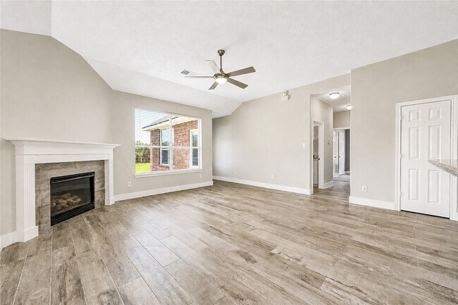 Photo - 22027 Field Green Dr