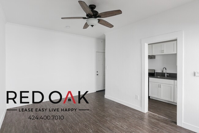 Photo - 822 S Park View St Unit 206