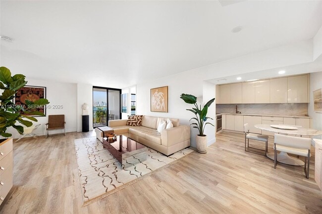 Building Photo - 9 Island Ave Unit 702