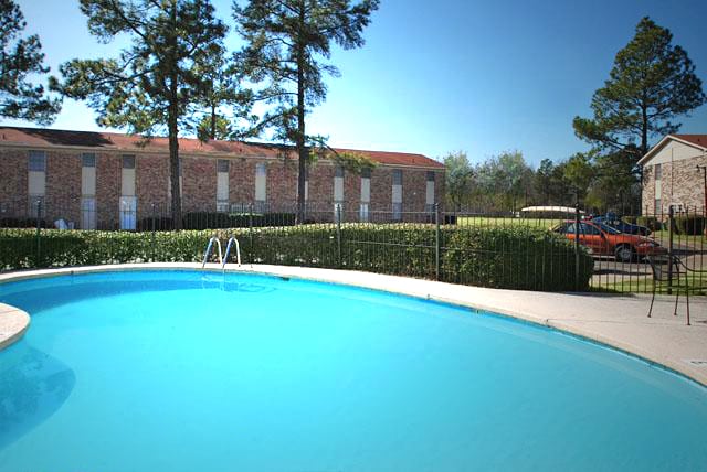 Colony Square Pool