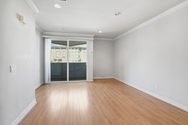 Photo - Beautifully upgraded 1 Bdrm, 1 Bath w/larg... Unit 307