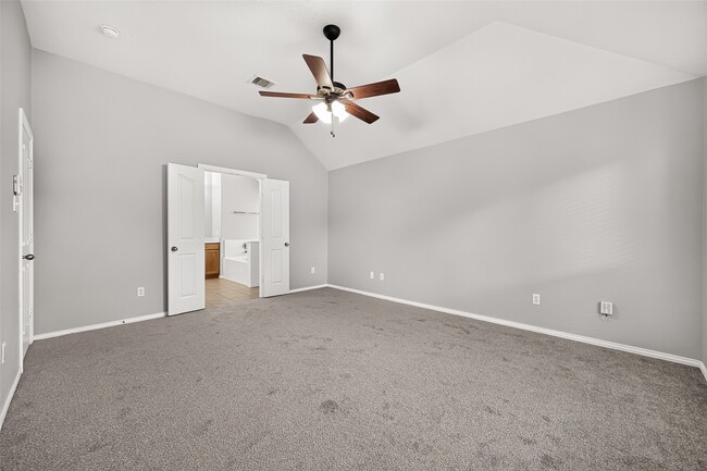 Photo - 11915 Lois Ln Dr