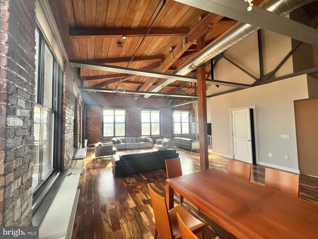 Photo - 1147-53-1153 N 4th St Unit 6C