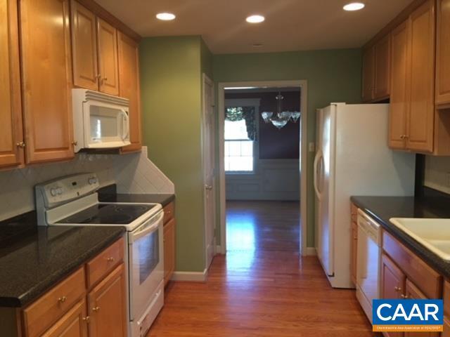 Photo - 377 Carodon Dr