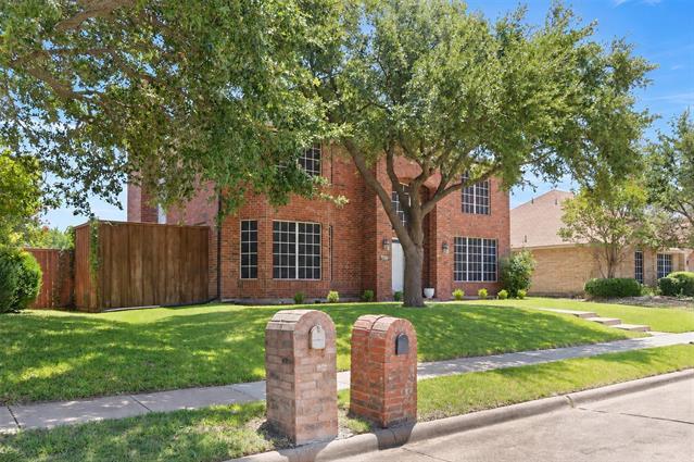 Photo - 735 Yellowstone Dr
