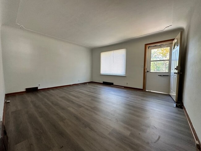 Photo - 3020 Leahy St Unit #1