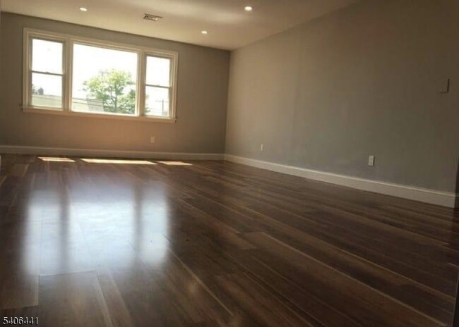 Photo - 140 Prospect St