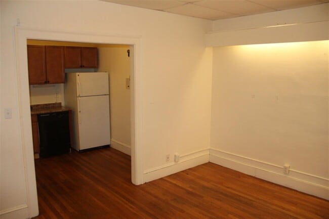 Photo - 32 College Ave Unit 1