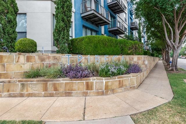 Building Photo - 4414 Cedar Springs Rd Unit 201 Rental