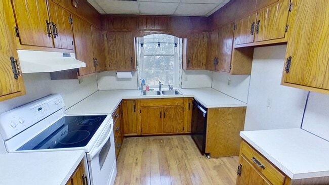 Photo - Cozy Single-Family Farmhouse with Rustic Character