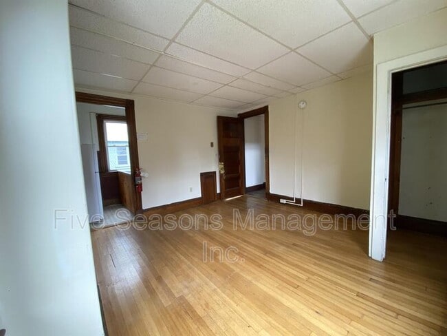 Photo - 134 Buell St