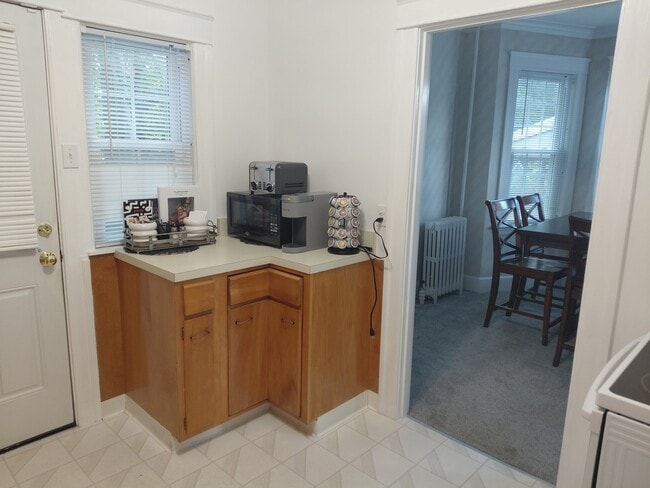 117 Morningside Rd Unit Right