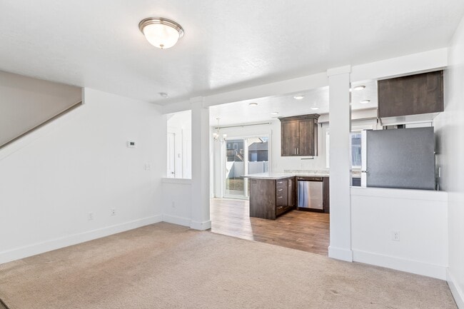 Photo - 276 S 1150 W