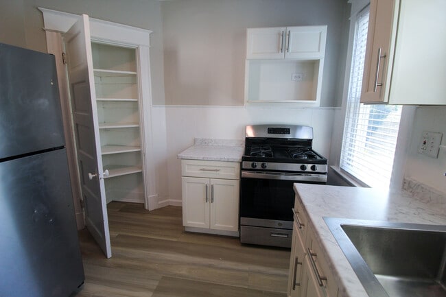 Cocina - 2621 Ida Ave Unidad 2