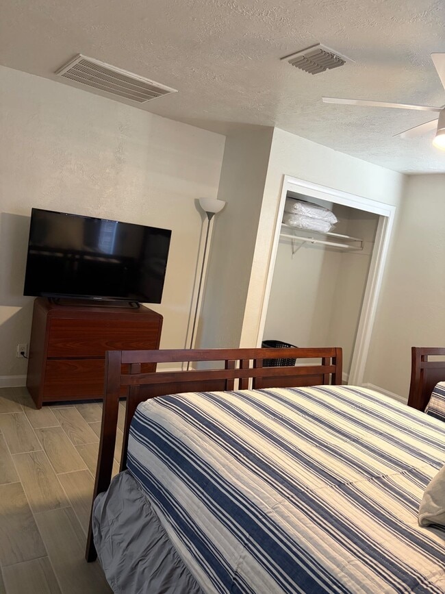 Photo - 814 Connally Terrace Unit 1