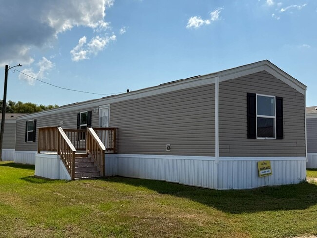 Photo - 1901 Switzer Rd