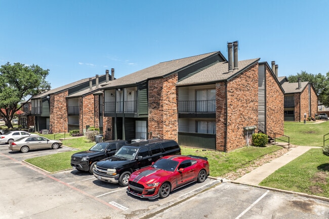 Villa Siena Apartments