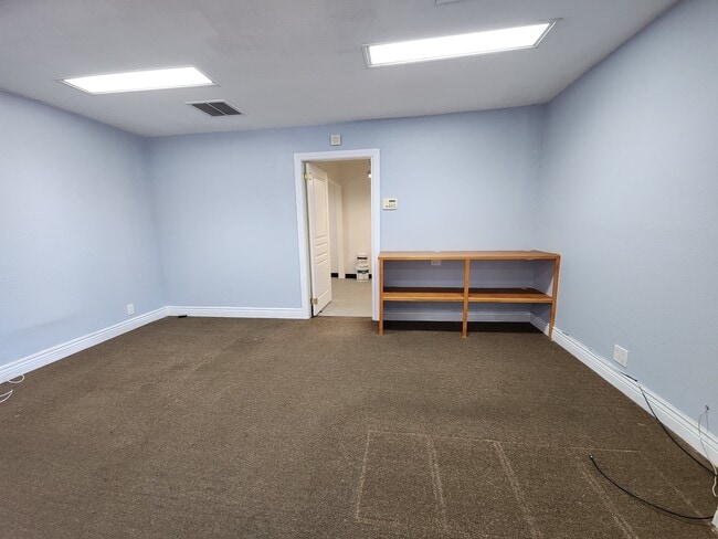 Photo - 805 Walnut St Unidad 1